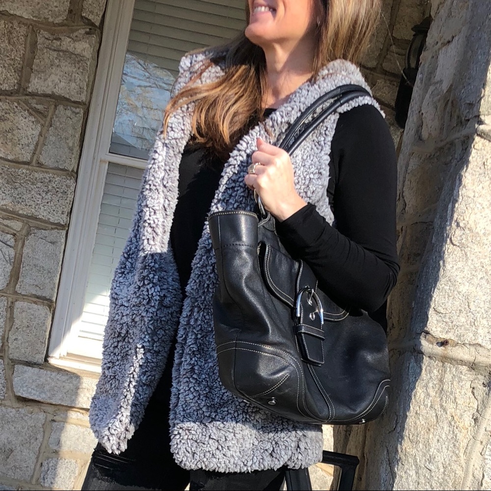 Yummy & Cozy!!  Grey Two-Tone Sherpa Hooded Vest - Picture 6 of 8